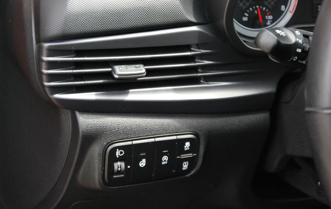 Hyundai i20 cena 63900 przebieg: 54000, rok produkcji 2021 z Bytom małe 704